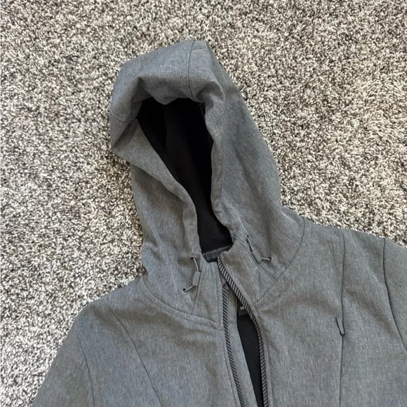 mondetta spring rain jacket with warm interior lining - Picture 6 of 7